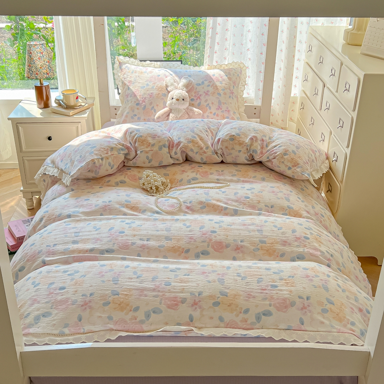 91家纺网 家纺一手货源 找家纺 韩巢家纺 2025新款学生宿舍三件套上下铺学生季开学季床品 镂空花边款-时间画报-米