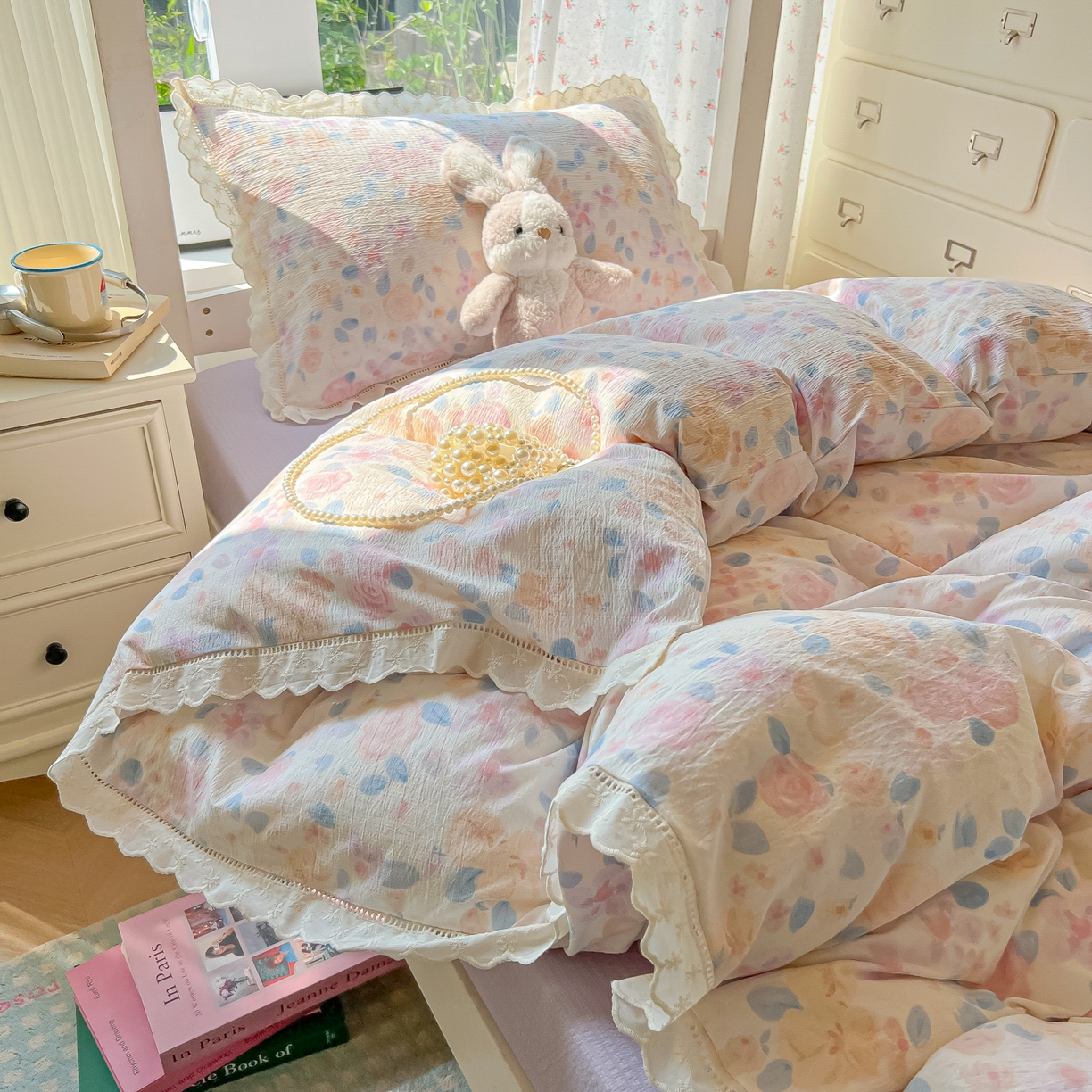 91家纺网 家纺一手货源 找家纺 韩巢家纺 2025新款学生宿舍三件套上下铺学生季开学季床品 镂空花边款-时间画报-米