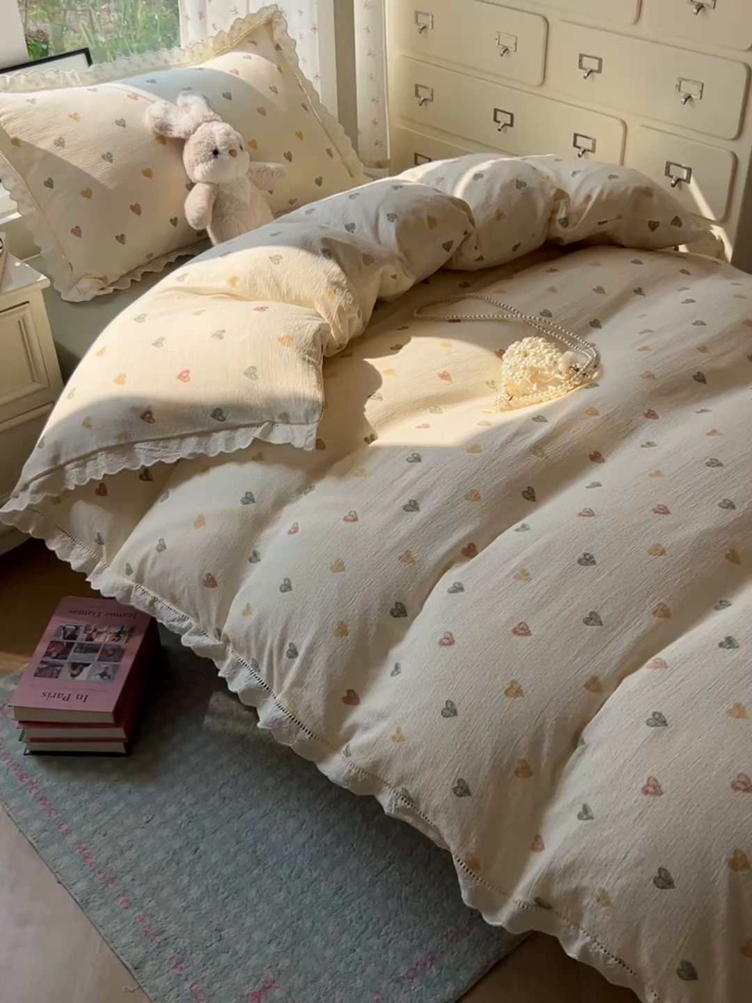 91家纺网 家纺一手货源 找家纺 韩巢家纺 2025新款学生宿舍三件套上下铺学生季开学季床品 镂空花边款-浪漫世界