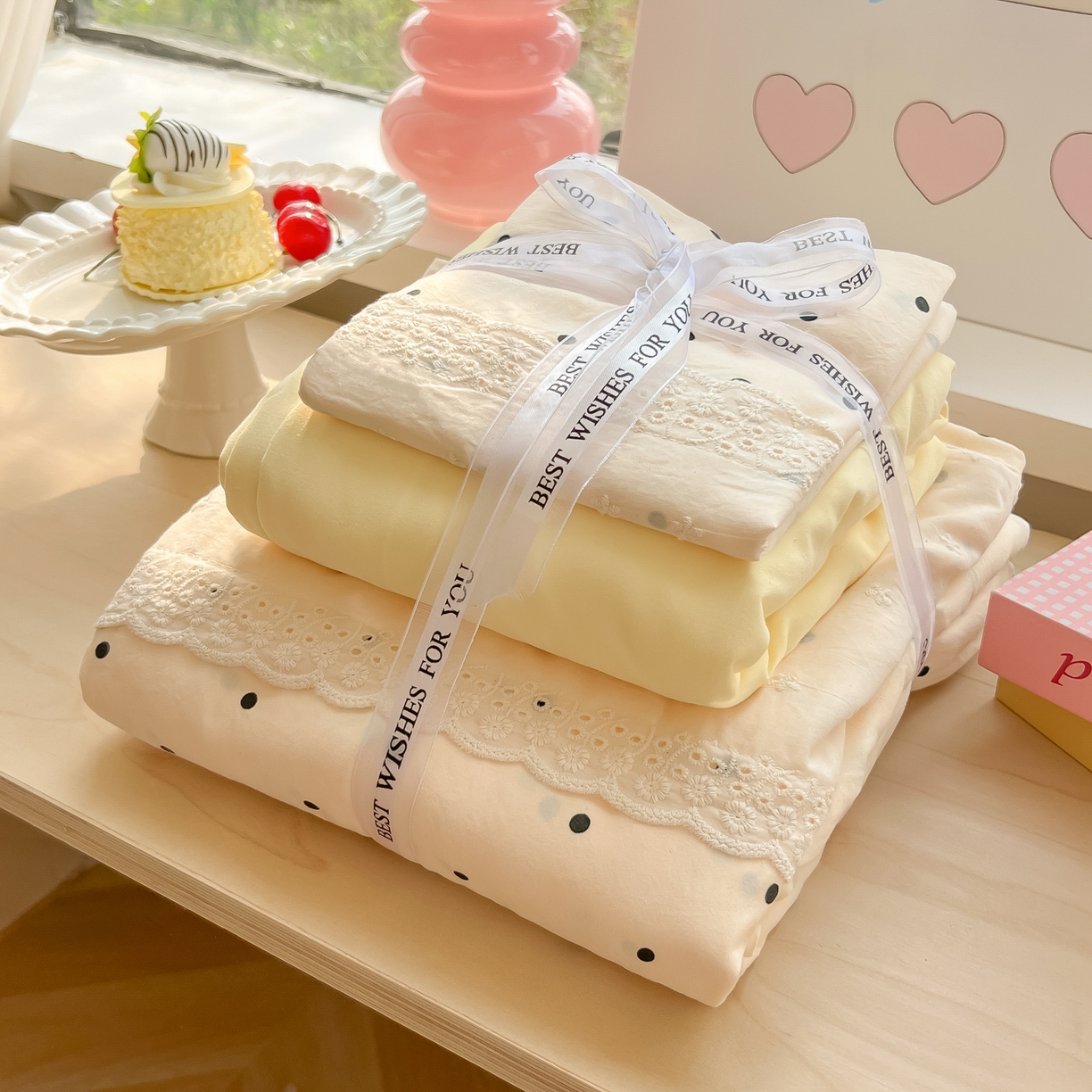 91家纺网 家纺一手货源 找家纺 （总）韩巢家纺 2025新款法式蕾丝花边被套直播热销款四件套学生宿舍床上三件套（提供卖家秀）