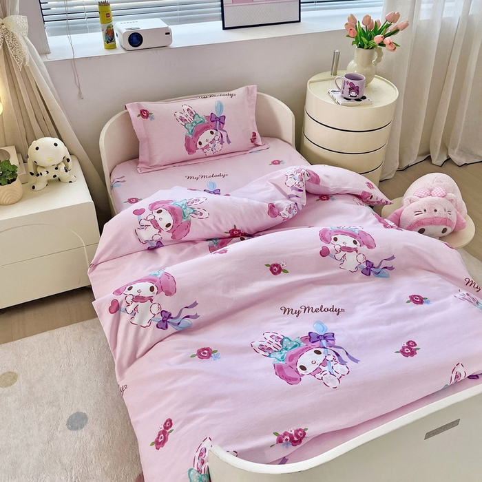 91家纺网 家纺一手货源 找家纺 蘭菲家纺 2025新款学生季全棉幼儿园三丽鸥三件套小版系列 小美