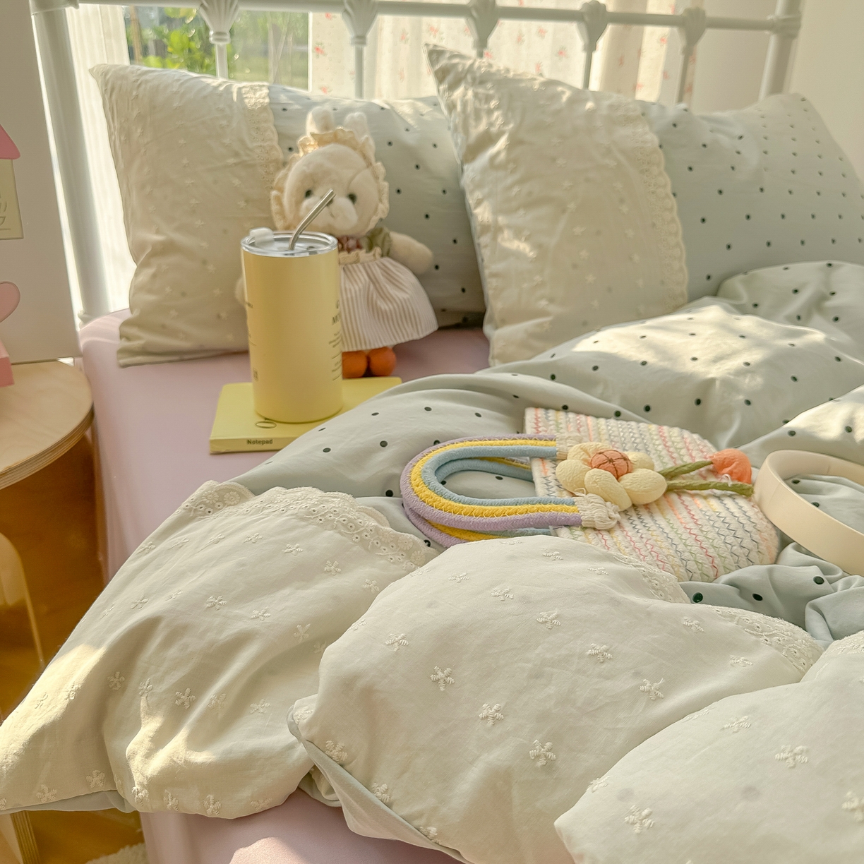 91家纺网 家纺一手货源 找家纺 韩巢家纺 2025新款法式蕾丝花边被套直播热销款四件套学生宿舍床上三件套（提供卖家秀） 蓝灰波点【蕾丝花边款】