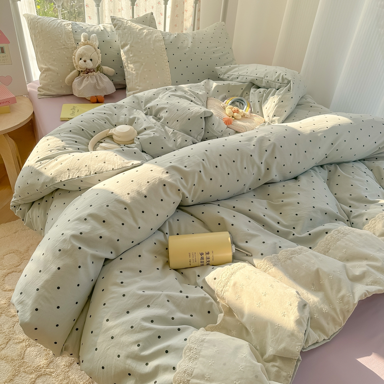 91家纺网 家纺一手货源 找家纺 韩巢家纺 2025新款法式蕾丝花边被套直播热销款四件套学生宿舍床上三件套（提供卖家秀） 蓝灰波点【蕾丝花边款】