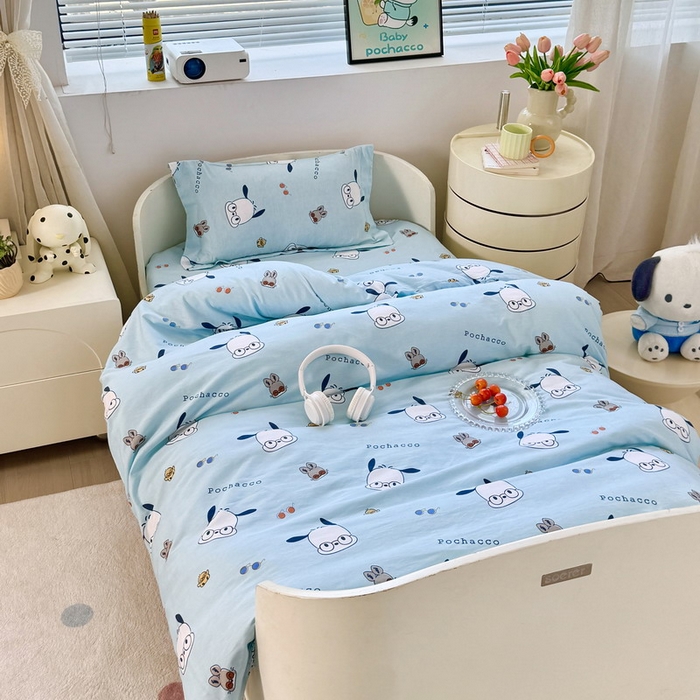 91家纺网 家纺一手货源 找家纺 蘭菲家纺 2025新款学生季全棉幼儿园三丽鸥三件套小版系列 眼镜狗.蓝