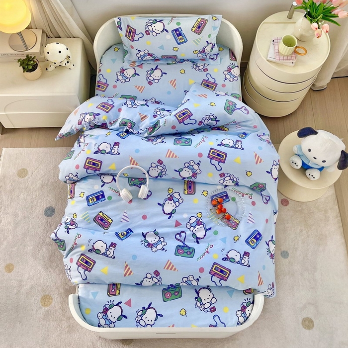 91家纺网 家纺一手货源 找家纺 蘭菲家纺 2025新款学生季全棉幼儿园三丽鸥三件套小版系列 演唱会.蓝