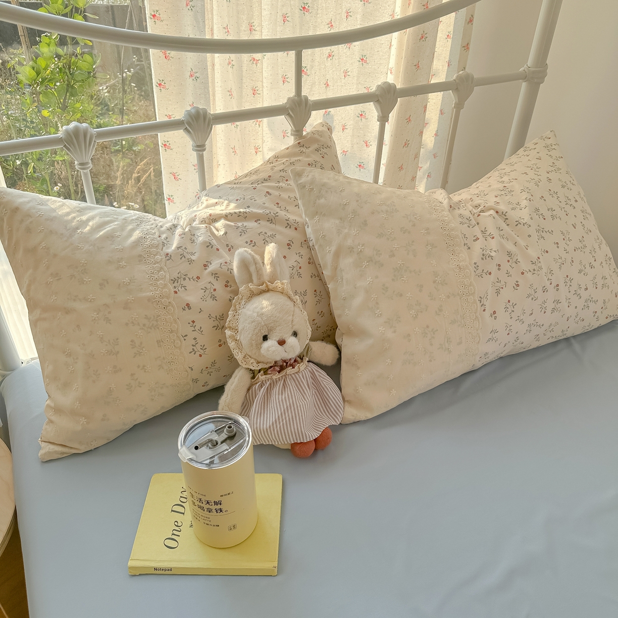 91家纺网 家纺一手货源 找家纺 韩巢家纺 2025新款法式蕾丝花边被套直播热销款四件套学生宿舍床上三件套（提供卖家秀） 梨云杳杳【蕾丝花边款】