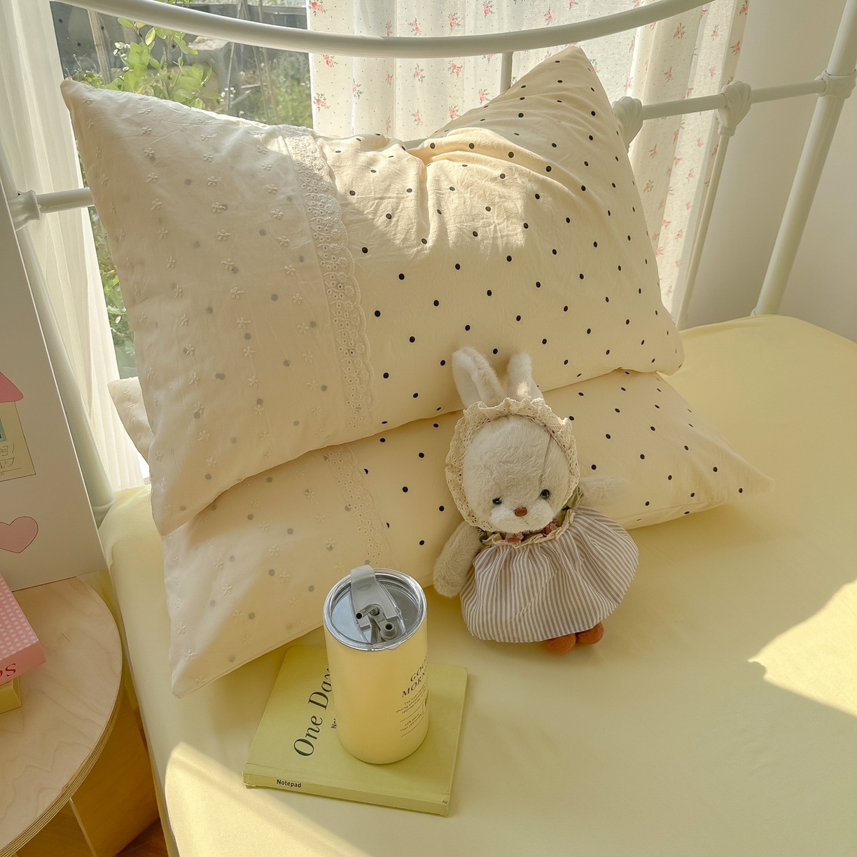 91家纺网 家纺一手货源 找家纺 韩巢家纺 2025新款法式蕾丝花边被套直播热销款四件套学生宿舍床上三件套（提供卖家秀） 米黄波点【蕾丝花边款】