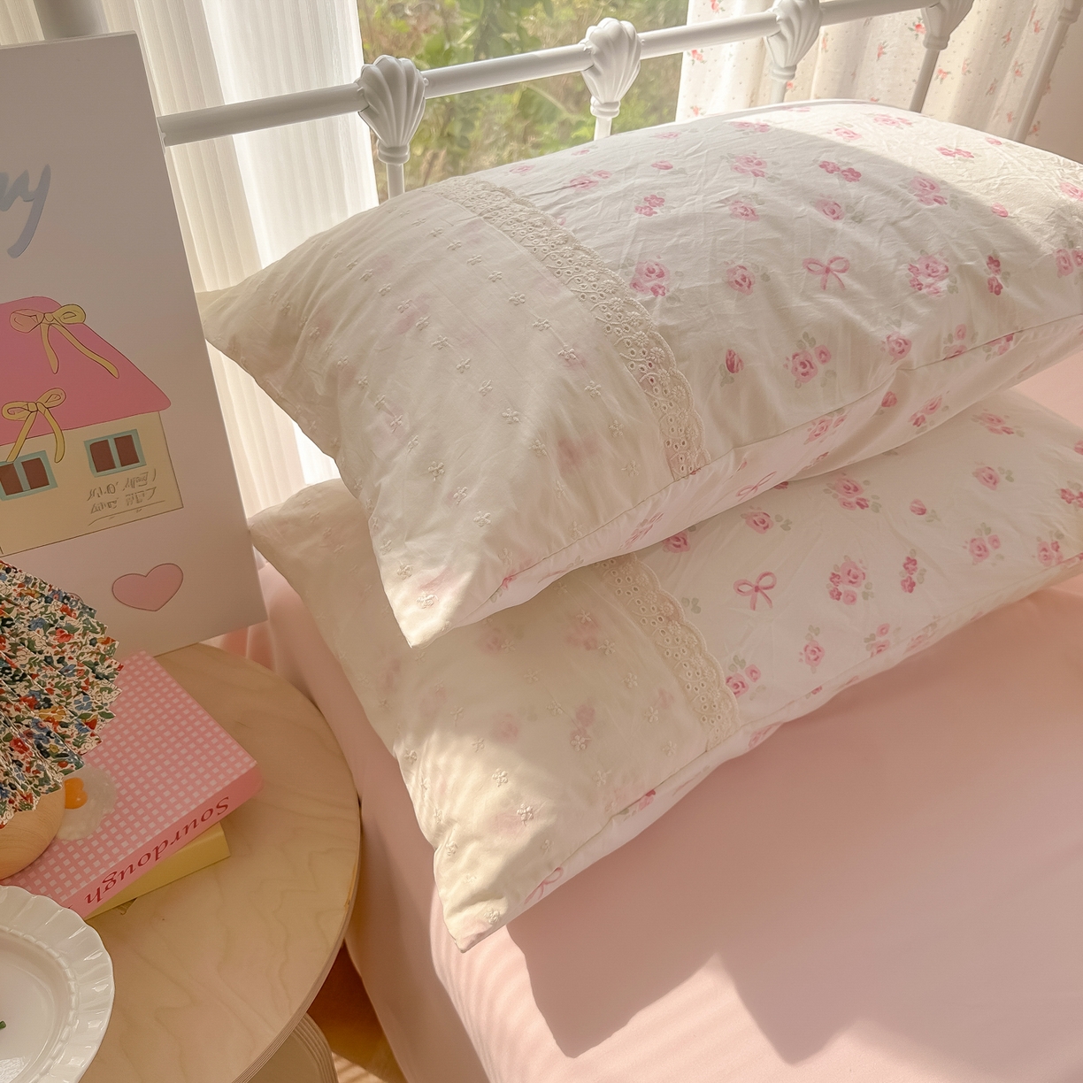 91家纺网 家纺一手货源 找家纺 韩巢家纺 2025新款法式蕾丝花边被套直播热销款四件套学生宿舍床上三件套（提供卖家秀） 小花集【蕾丝花边款】