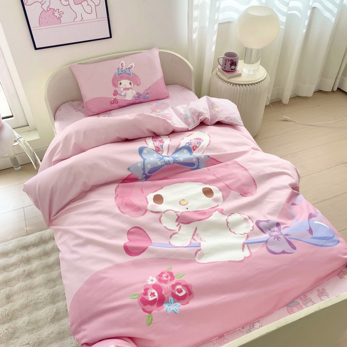 91家纺网 家纺一手货源 找家纺 蘭菲家纺 2025新款学生季全棉幼儿园三丽鸥三件套大版系列 去约会