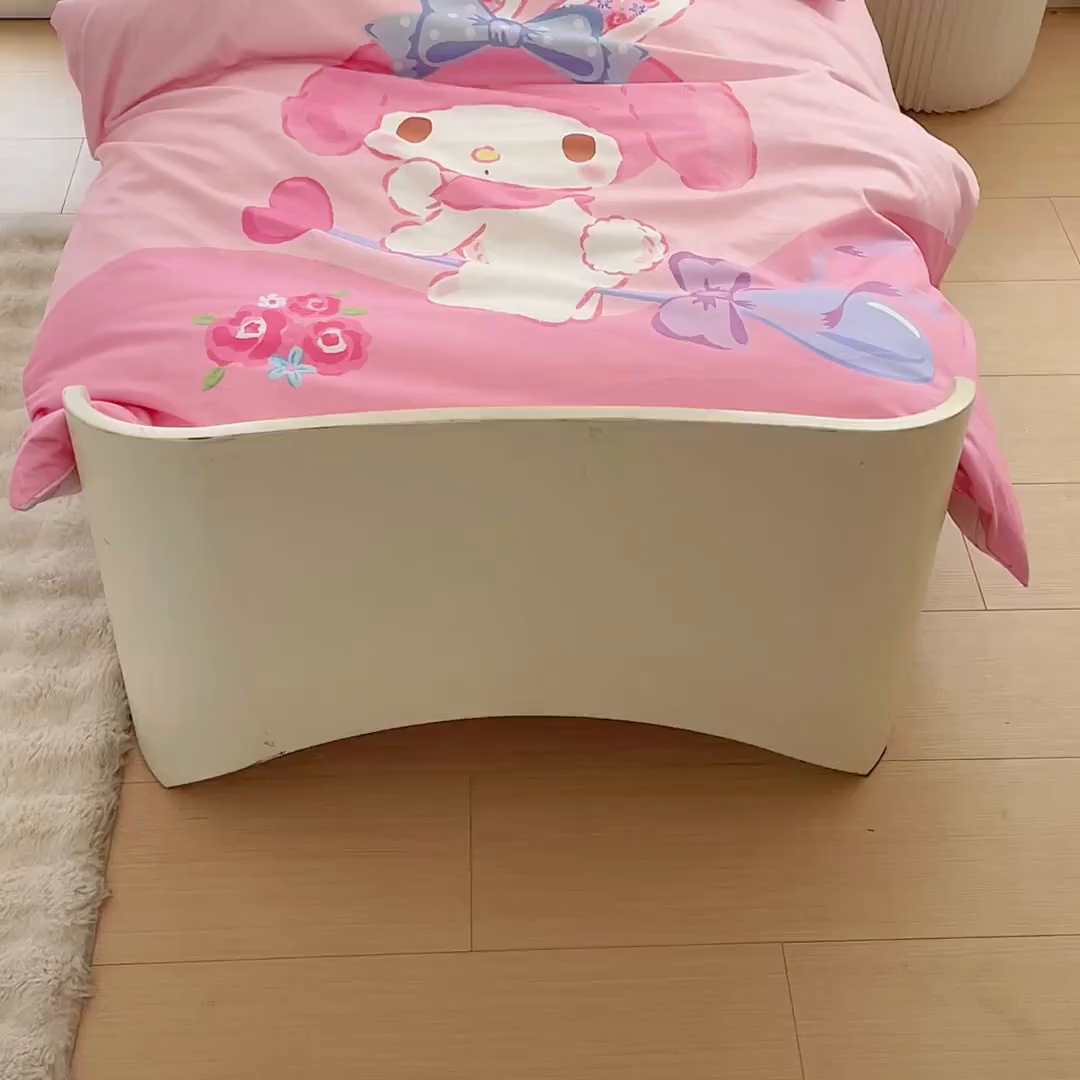 91家纺网 家纺一手货源 找家纺 蘭菲家纺 2025新款学生季全棉幼儿园三丽鸥三件套大版系列 去约会