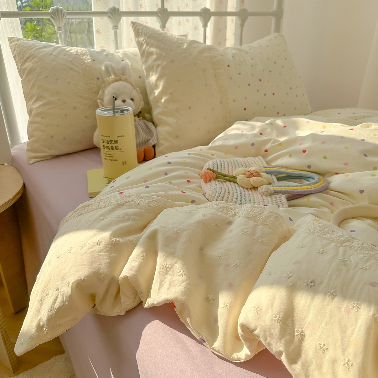 91家纺网 家纺一手货源 找家纺 韩巢家纺 2025新款法式蕾丝花边被套直播热销款四件套学生宿舍床上三件套（提供卖家秀） 心动预演【蕾丝花边款】