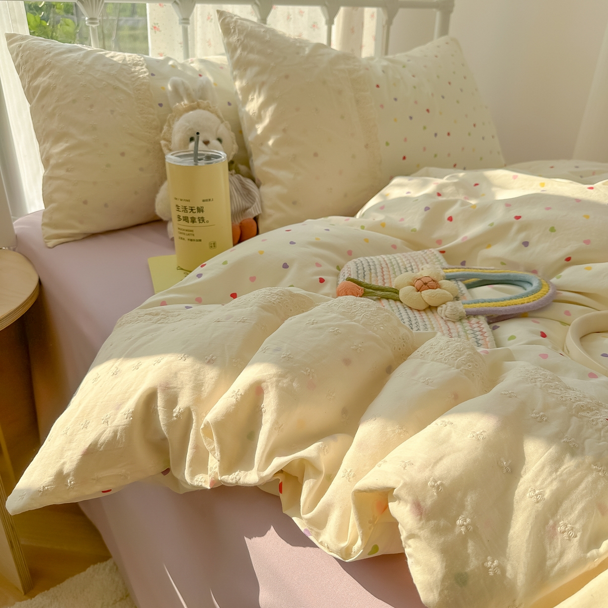 91家纺网 家纺一手货源 找家纺 韩巢家纺 2025新款法式蕾丝花边被套直播热销款四件套学生宿舍床上三件套（提供卖家秀） 心动预演【蕾丝花边款】