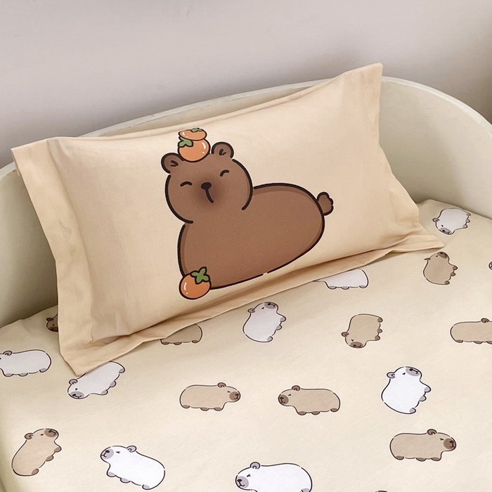 91家纺网 家纺一手货源 找家纺 （总）蘭菲家纺 2025新款学生季幼儿园卡皮巴拉三件套小版系列