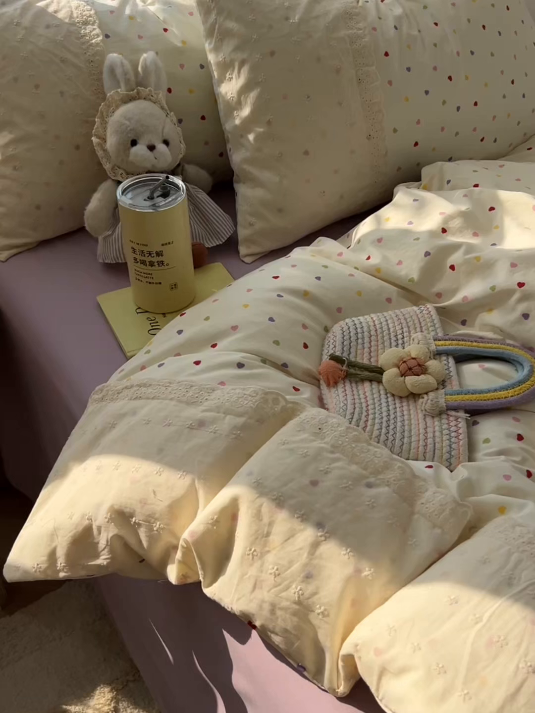 91家纺网 家纺一手货源 找家纺 韩巢家纺 2025新款法式蕾丝花边被套直播热销款四件套学生宿舍床上三件套（提供卖家秀） 心动预演【蕾丝花边款】