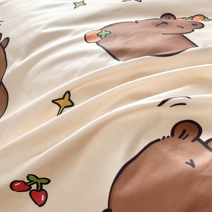 91家纺网 家纺一手货源 找家纺 蘭菲家纺 2025新款学生季幼儿园卡皮巴拉三件套小版系列 爱滑板