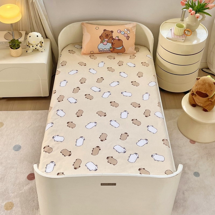 91家纺网 家纺一手货源 找家纺 （总）蘭菲家纺 2025新款学生季幼儿园卡皮巴拉三件套大版系列