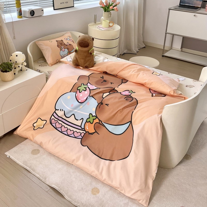 91家纺网 家纺一手货源 找家纺 （总）蘭菲家纺 2025新款学生季幼儿园卡皮巴拉三件套大版系列