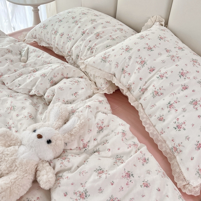 91家纺网 家纺一手货源 找家纺 荣轩2025新款全棉双层纱镂空花边工艺款四件套（铺床版）未闻花名