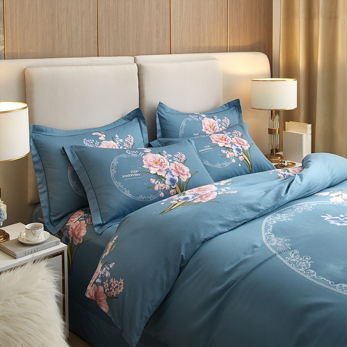 91家纺网 家纺一手货源 找家纺 格里芬家纺2025全棉大版花13372印花四件套 花娇百媚