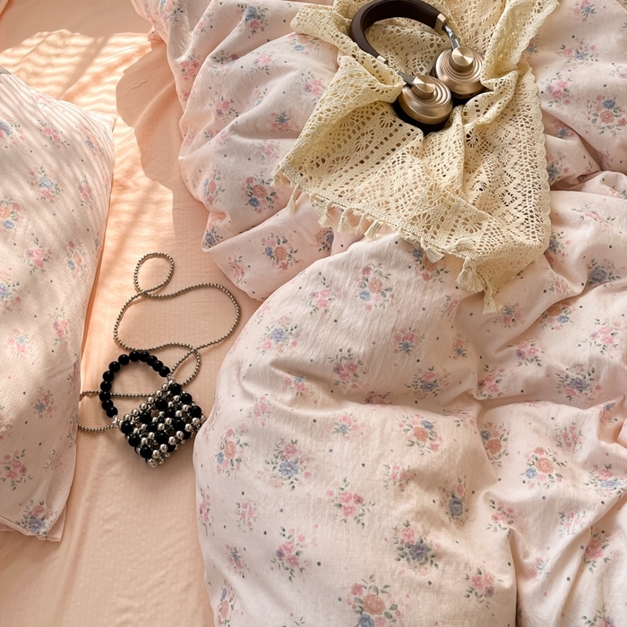 91家纺网 家纺一手货源 找家纺 （总）彩韵家纺 2025新款超柔云感m印花双层纱四件套