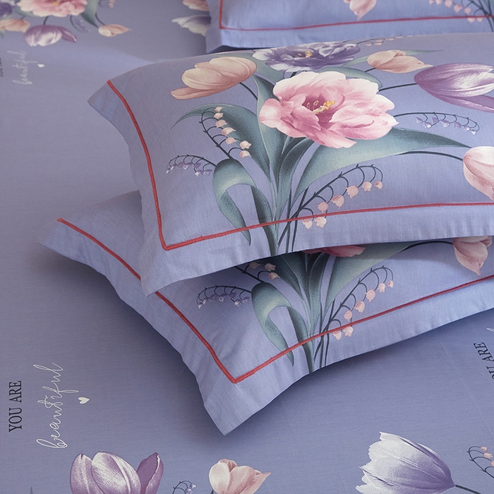 91家纺网 家纺一手货源 找家纺 格里芬家纺2025全棉大版花13372印花四件套 花香溢彩-紫