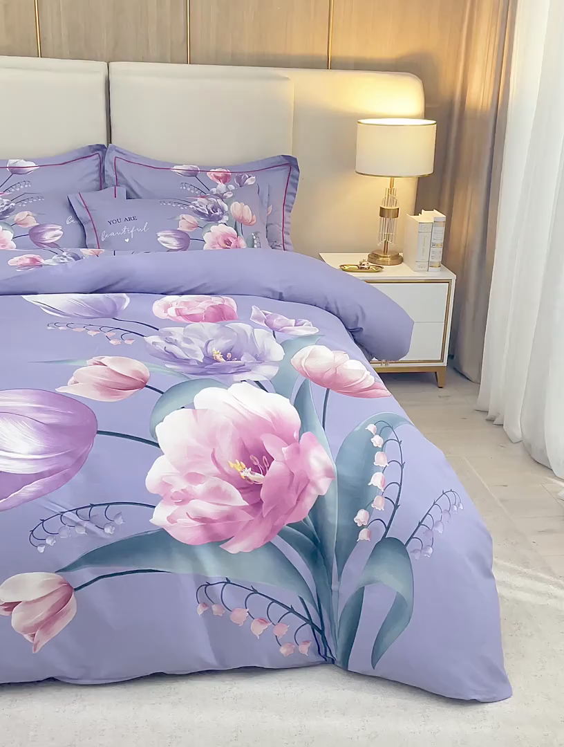 91家纺网 家纺一手货源 找家纺 格里芬家纺2025全棉大版花13372印花四件套 花香溢彩-紫