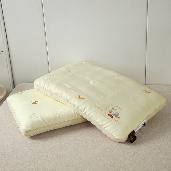 91家纺网 家纺一手货源 找家纺 （总）全美2025新款立体提花刺绣护颈椎枕