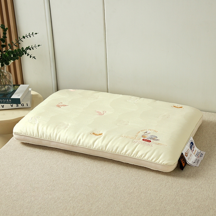 91家纺网 家纺一手货源 找家纺 （总）全美2025新款立体提花刺绣护颈椎枕