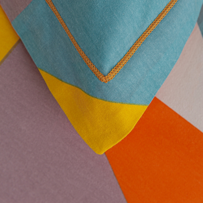 91家纺网 家纺一手货源 找家纺 格里芬家纺2025新款全棉大版磨毛生态磨毛四件套 多彩菱形