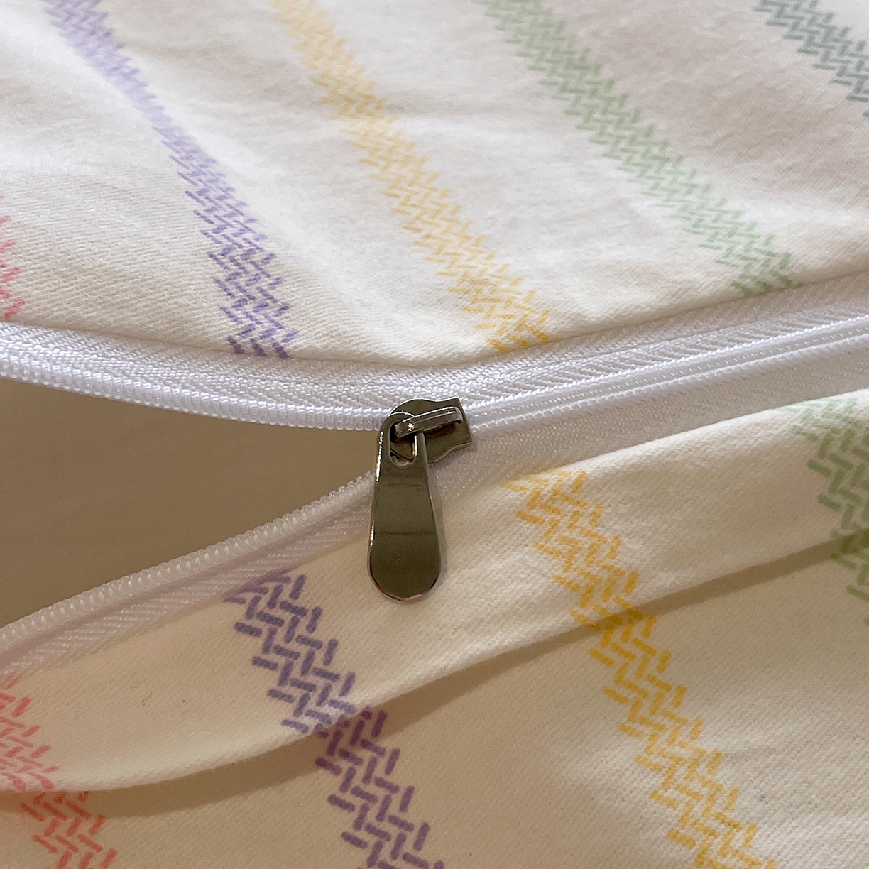 91家纺网 家纺一手货源 找家纺 蓝邻家纺 2025新款全棉纯棉加厚磨毛多巴胺贝壳边四件套 弦音