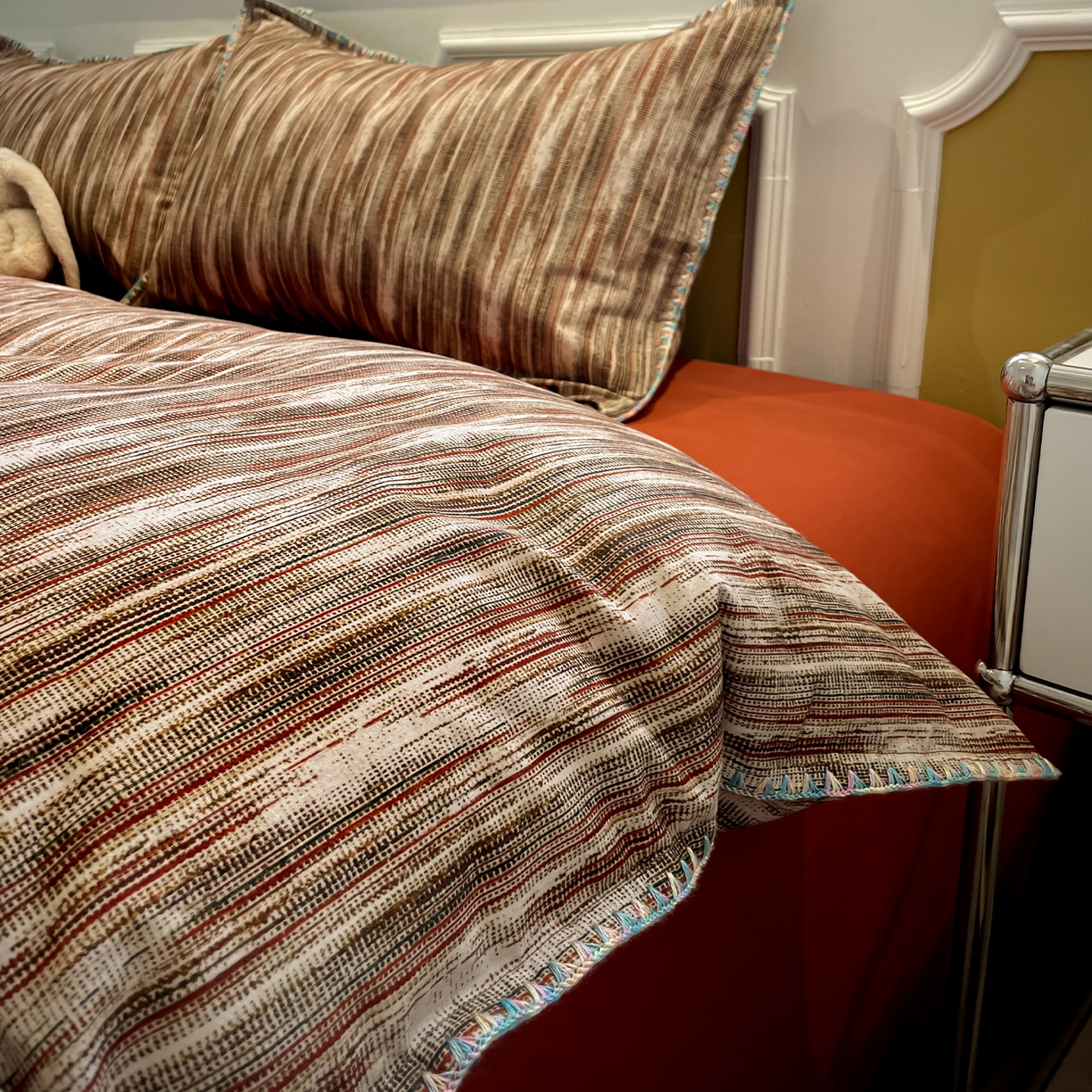 91家纺网 家纺一手货源 找家纺 蓝邻家纺 2025新款全棉纯棉加厚磨毛多巴胺贝壳边四件套 寻野