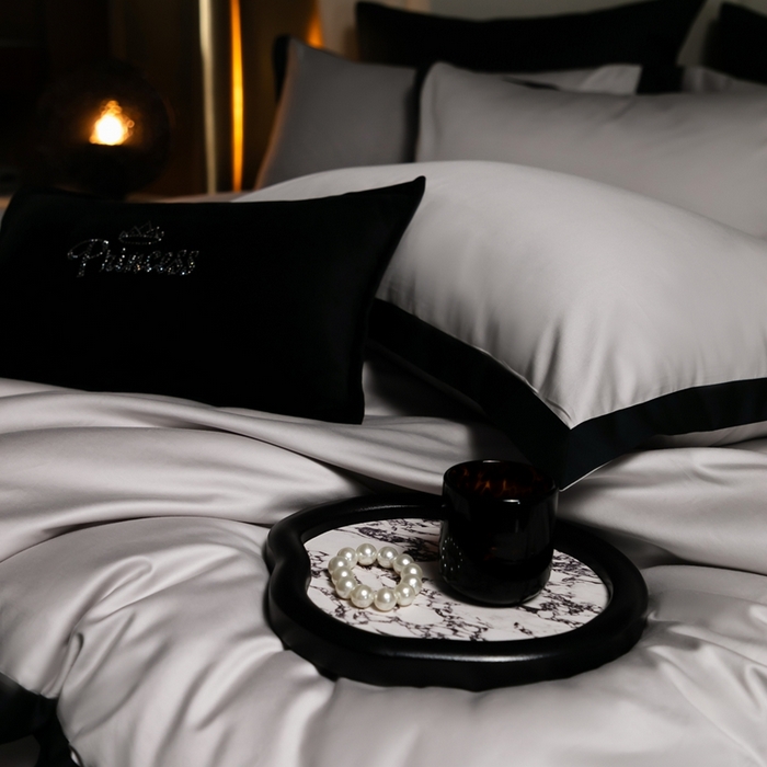 91家纺网 家纺一手货源 找家纺 佳汐蓝家纺 2025新款亲肤舒适100支长绒棉小拼角四件套-轻奢 轻奢-雾焦灰