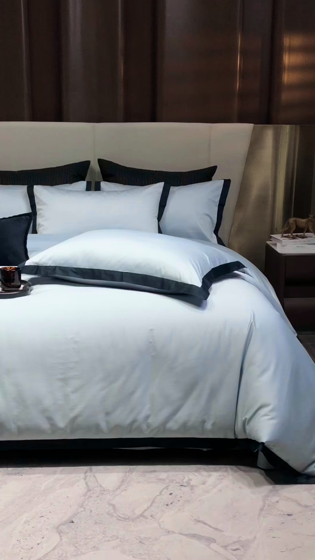 91家纺网 家纺一手货源 找家纺 佳汐蓝家纺 2025新款亲肤舒适100支长绒棉小拼角四件套-轻奢 轻奢-雪涧蓝