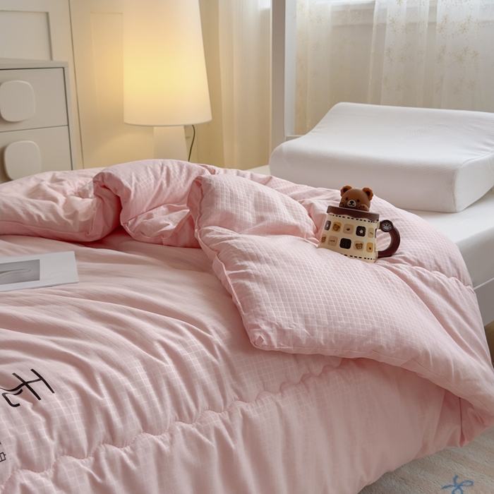 91家纺网 家纺一手货源 找家纺 居易简 2025新款学生宿舍被无染原棉学生季大豆纤维春秋被冬被 被子被芯 无染-粉