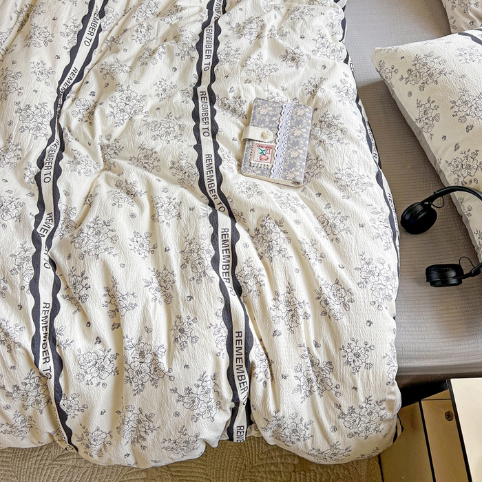 91家纺网 家纺一手货源 找家纺 典曼家纺 2025新款云感皱皱双层纱四件套-简单款 赫本娜