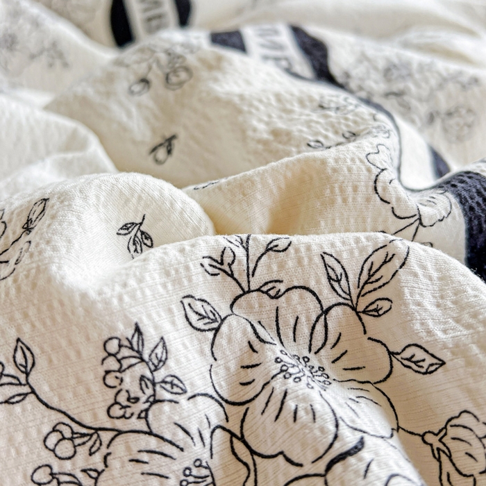 91家纺网 家纺一手货源 找家纺 典曼家纺 2025新款云感皱皱双层纱四件套-简单款 赫本娜