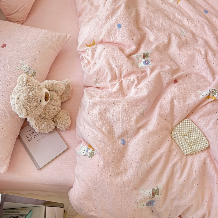 91家纺网 家纺一手货源 找家纺 典曼家纺 2025新款云感皱皱双层纱四件套-简单款 波点小兔粉