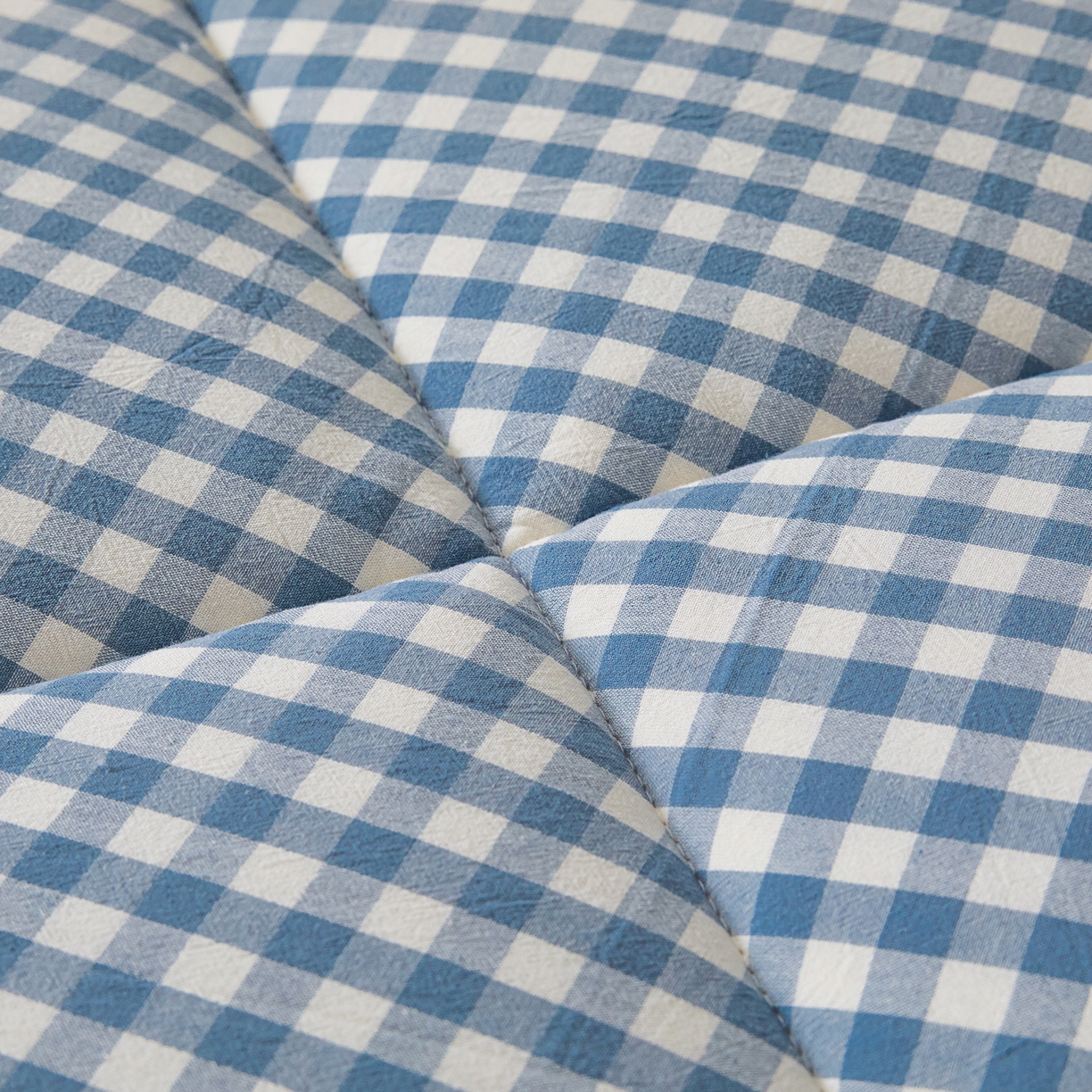 91家纺网 家纺一手货源 找家纺 爱屋及屋 2025新款无印风四季款棉花床垫 蓝小格