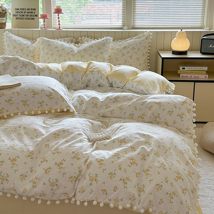 91家纺网 家纺一手货源 找家纺 缘生活 2025新款皱皱纱毛球球流苏四件套 皱皱纱球球流苏-梨花黄