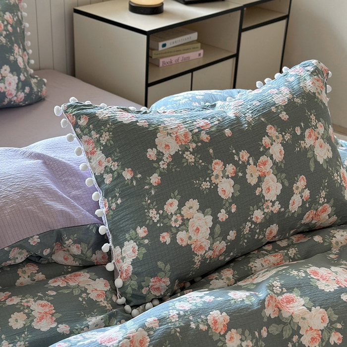 91家纺网 家纺一手货源 找家纺 缘生活 2025新款皱皱纱毛球球流苏四件套 皱皱纱球球流苏-花簇