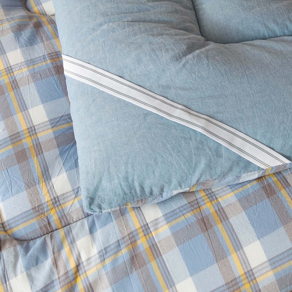 91家纺网 家纺一手货源 找家纺 爱屋及屋 2025款无印风学生棉花床垫 简析蓝