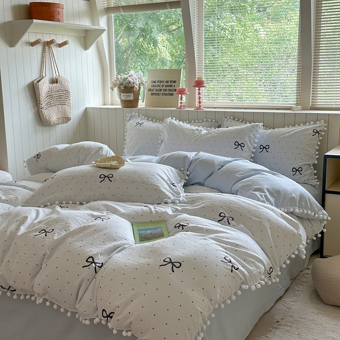 91家纺网 家纺一手货源 找家纺 缘生活 2025新款皱皱纱毛球球流苏四件套 皱皱纱球球流苏-蝴蝶结黑