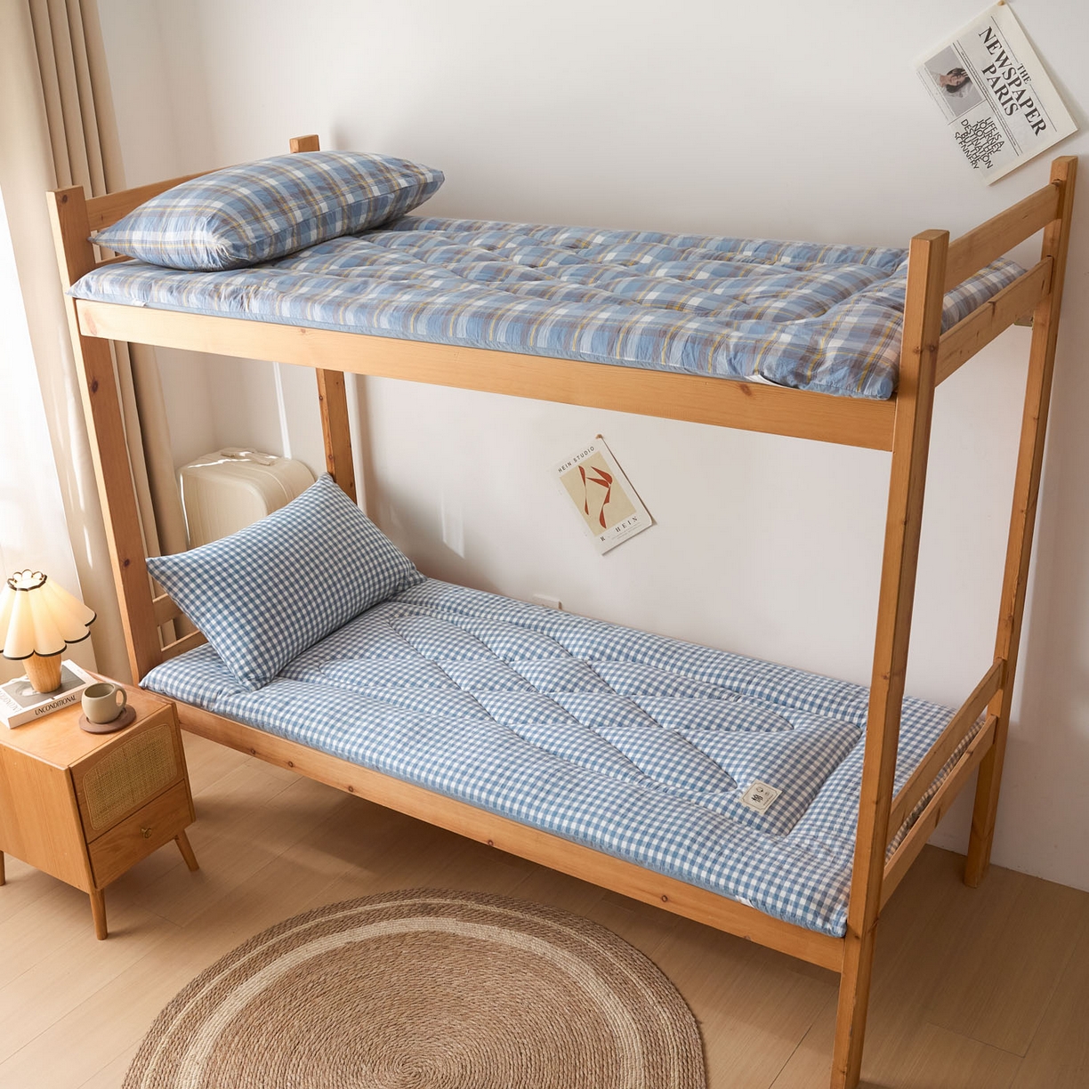 91家纺网 家纺一手货源 找家纺 爱屋及屋 2025款无印风学生棉花床垫 蓝小格