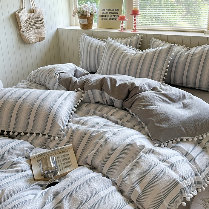 91家纺网 家纺一手货源 找家纺 缘生活 2025新款皱皱纱毛球球流苏四件套 皱皱纱球球流苏-绅士条纹