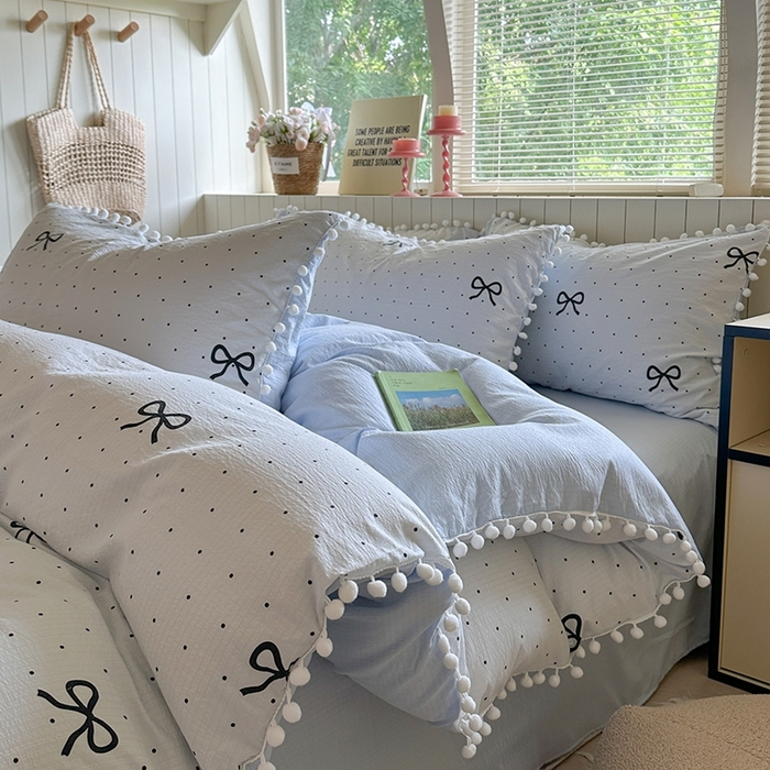 91家纺网 家纺一手货源 找家纺 缘生活 2025新款皱皱纱毛球球流苏四件套 皱皱纱球球流苏-蝴蝶结黑