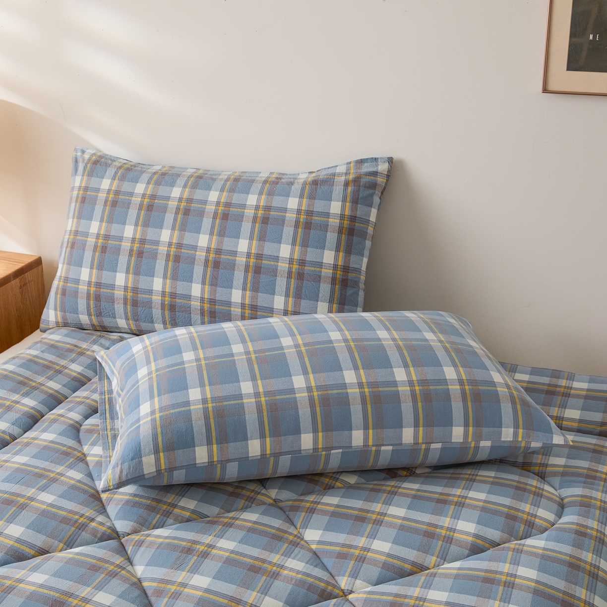 91家纺网 家纺一手货源 找家纺 爱屋及屋 2025新款无印风四季款棉花床垫 简析蓝