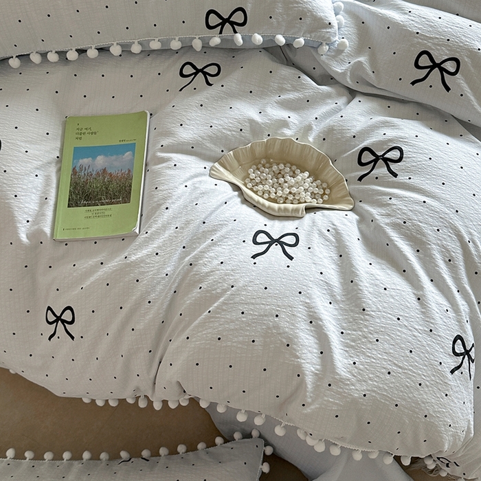 91家纺网 家纺一手货源 找家纺 缘生活 2025新款皱皱纱毛球球流苏四件套 皱皱纱球球流苏-蝴蝶结黑