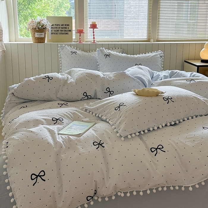 91家纺网 家纺一手货源 找家纺 缘生活 2025新款皱皱纱毛球球流苏四件套 皱皱纱球球流苏-蝴蝶结黑