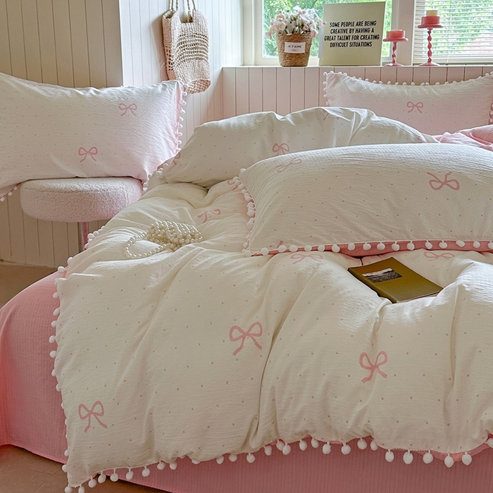 91家纺网 家纺一手货源 找家纺 缘生活 2025新款皱皱纱毛球球流苏四件套 皱皱纱球球流苏-蝴蝶结粉