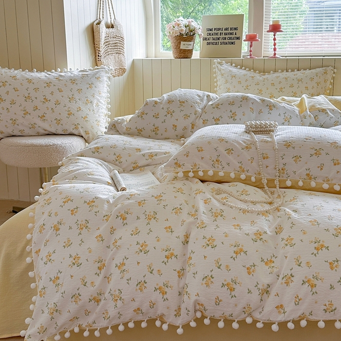 91家纺网 家纺一手货源 找家纺 缘生活 2025新款皱皱纱毛球球流苏四件套 皱皱纱球球流苏-梨花黄